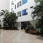 1401 Apartamento con AC, Piscina y Cerca Playa